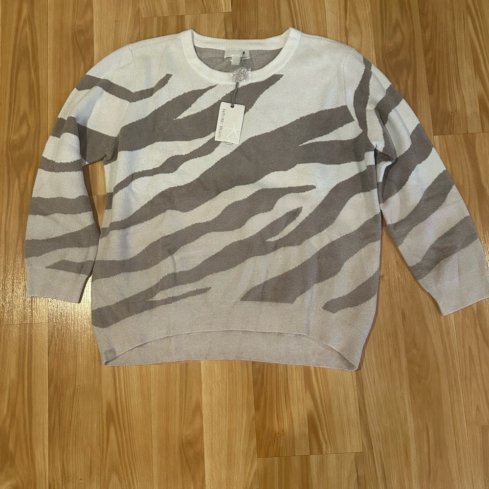 NWT! Barefoot Dreams Pullover